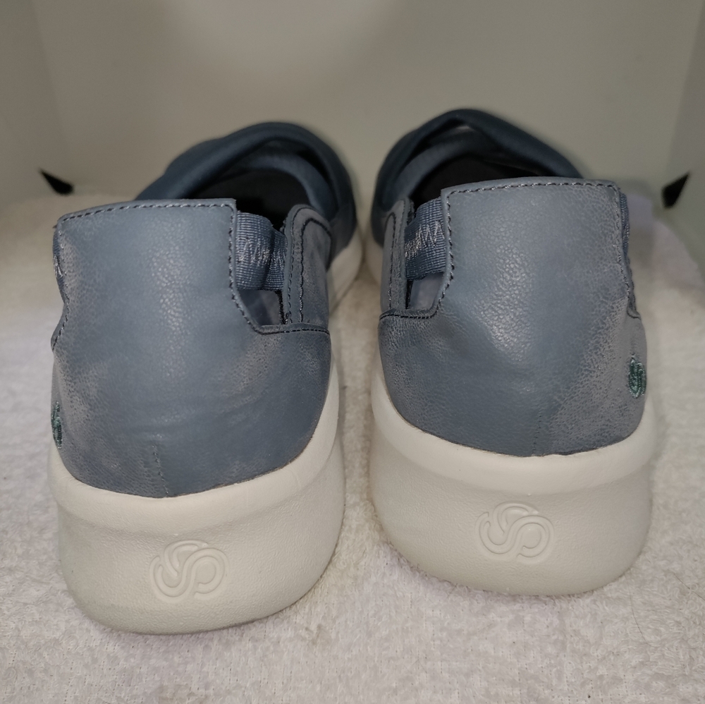 Clarks Solid Blue Coloured Slip-On Textile Women's Shoespre-owned Size 10 - Picture 5 of 7
